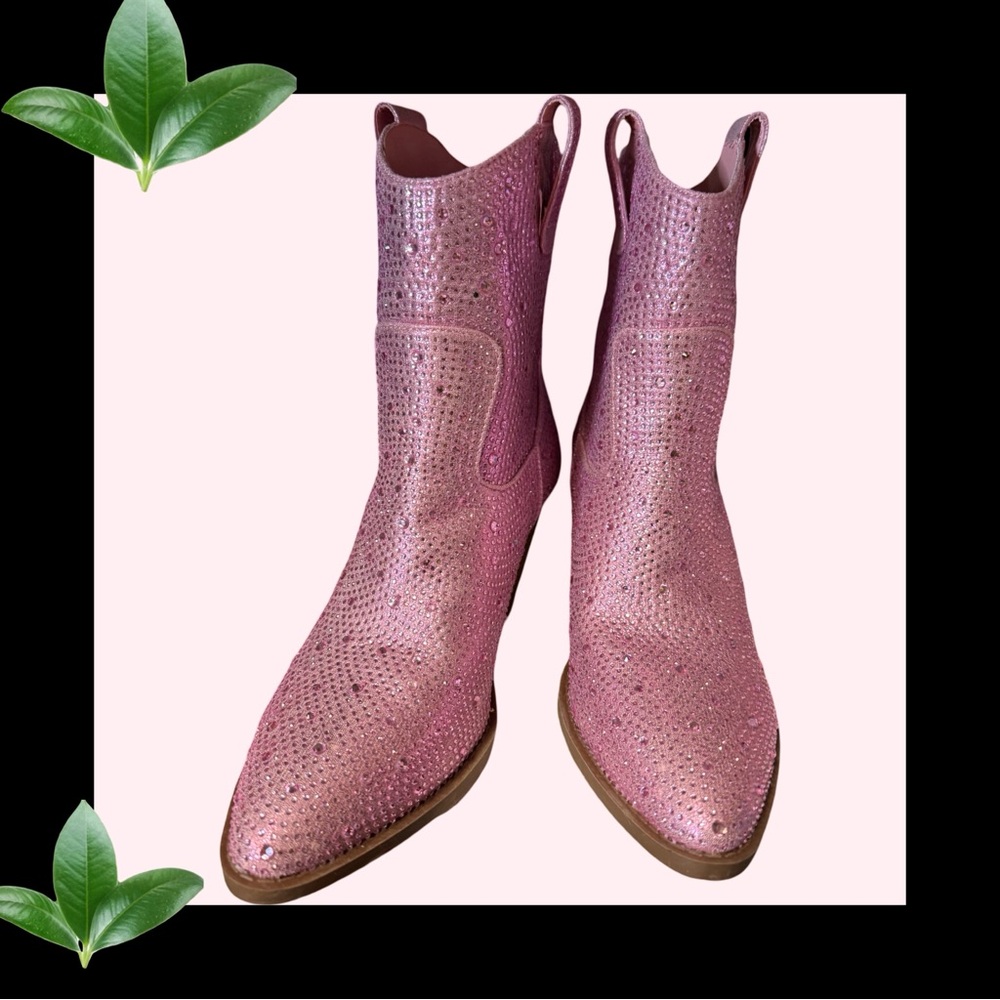SIZE 9 … Sparkling Pink Heeled Boots with Western Flair